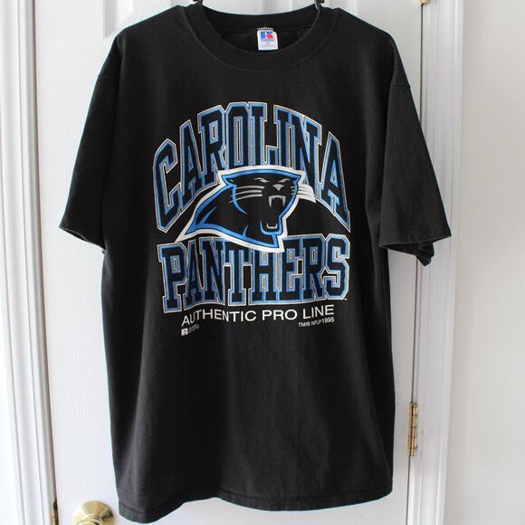 Vintage 90's Carolina Panthers NFL Graphic Tee - Picture 3 of 6